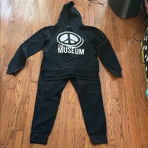 The Museum DC Peace Sign Black Hoodie And Joggers Sweatsuit Sz S
